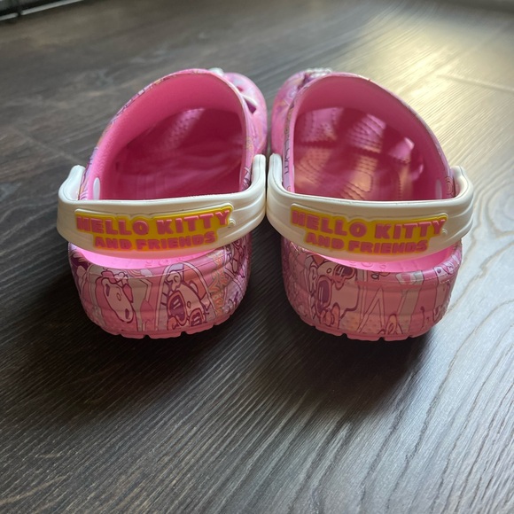 Crocs Hello Kitty and Friends - Picture 3 of 7